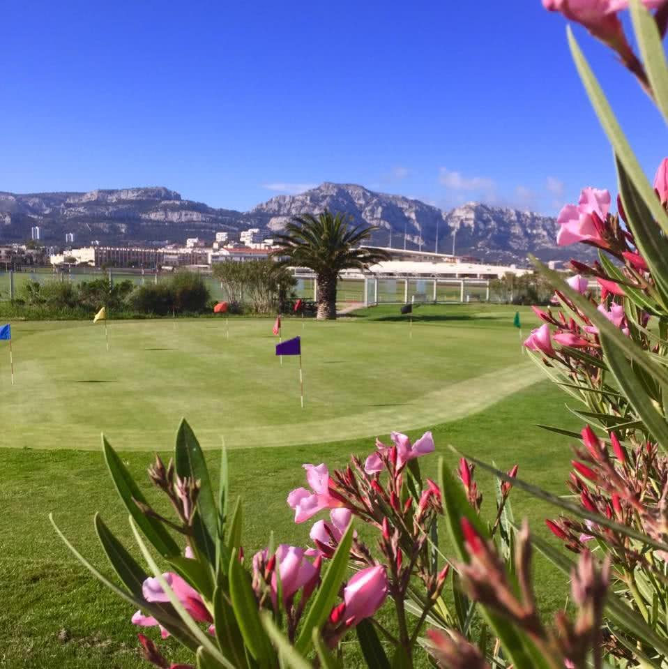 UGolf Compact Marseille Borely - Fairway et green du parcours