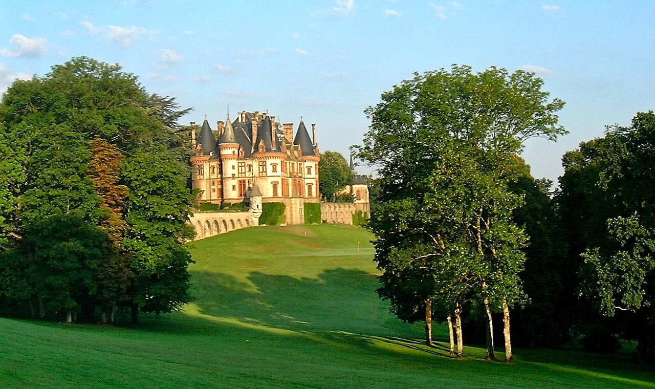 UGolf Château de Bournel - Fairway et green du parcours