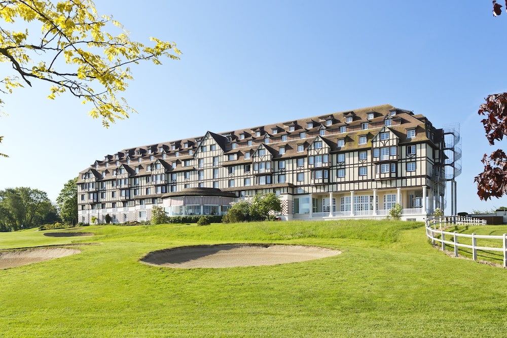 Golf Barriere Deauville - Green et bunkers