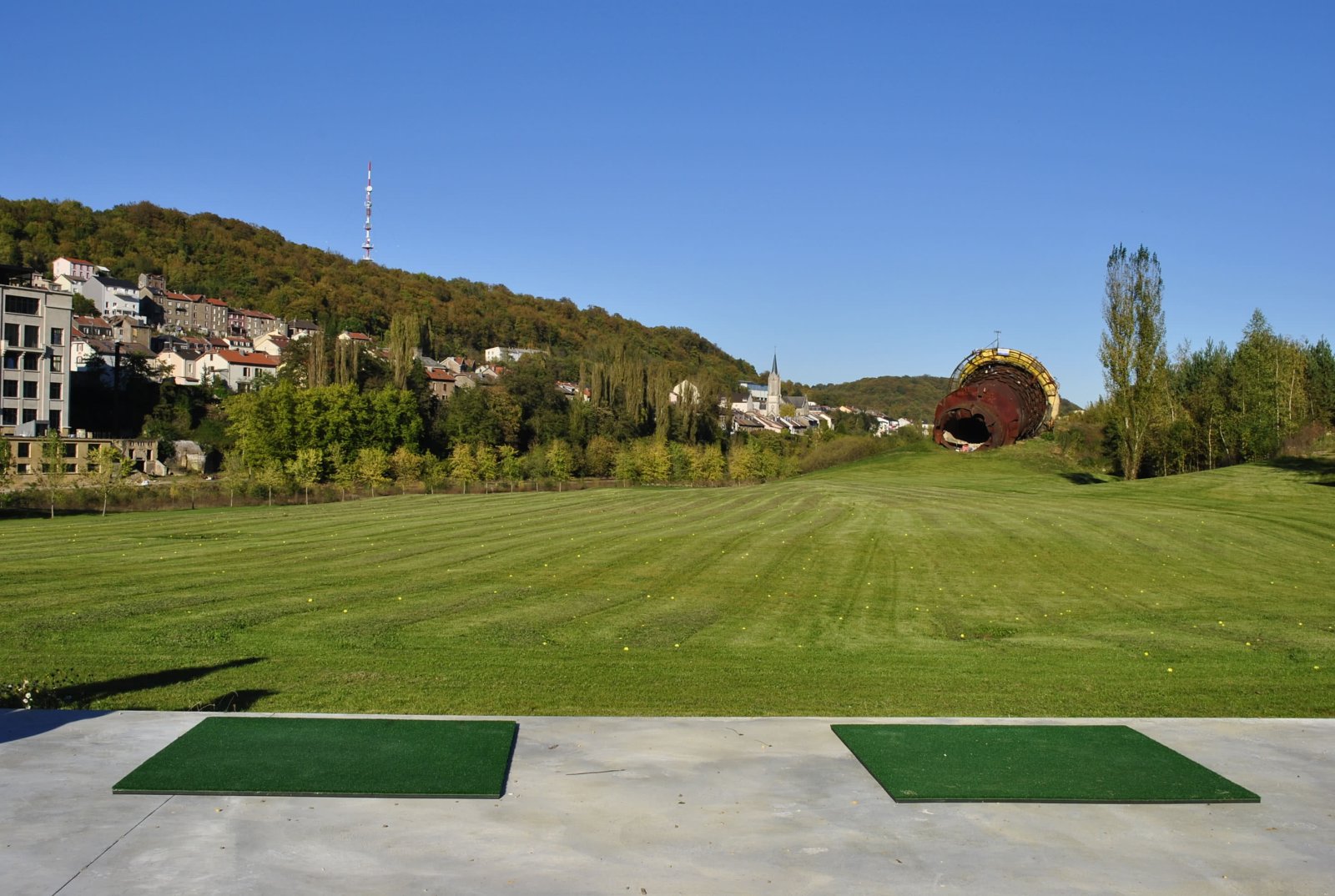 Golf Club de la Base d’Etain - Fairway et green du parcours