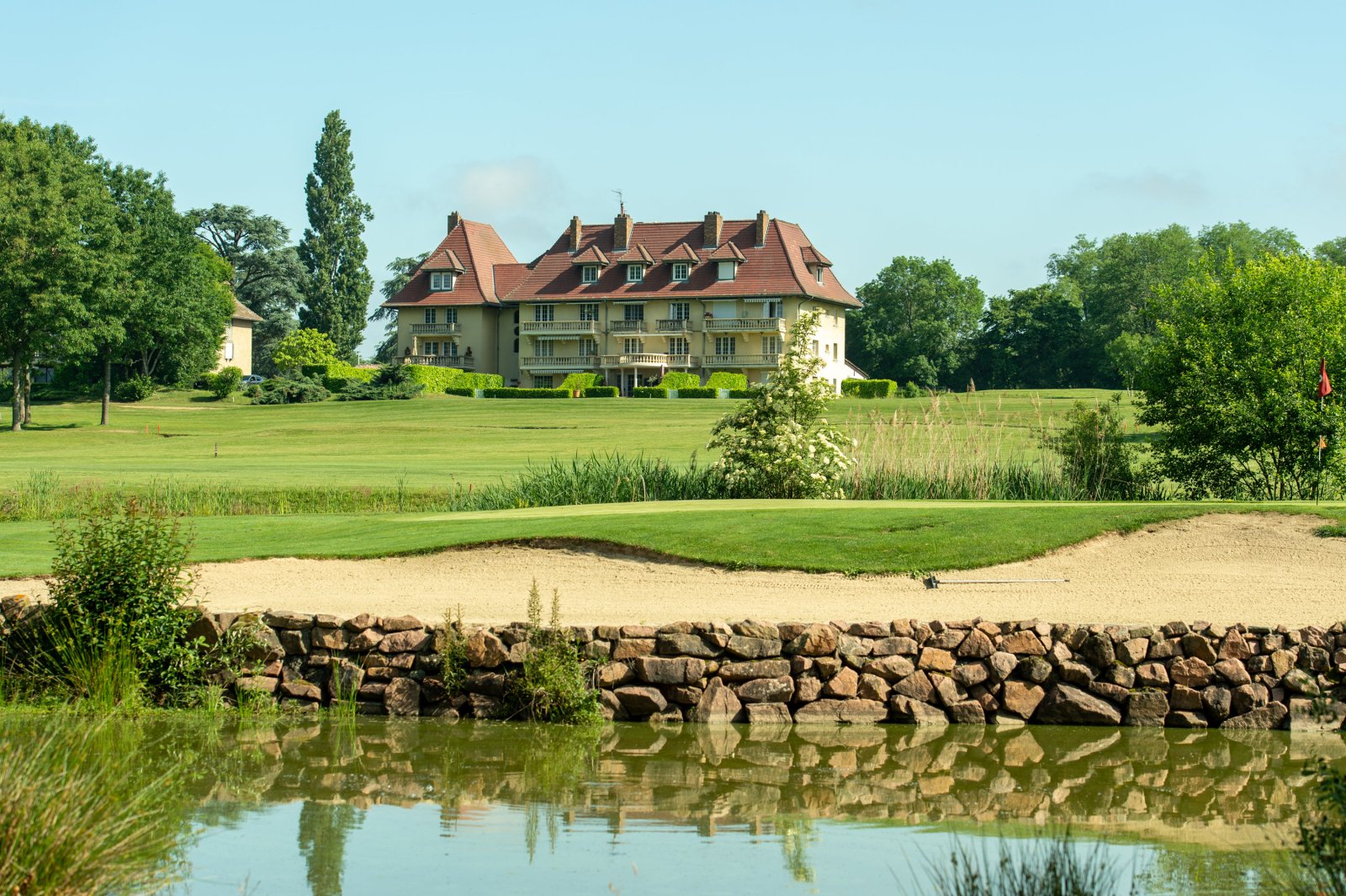 UGolf Mionnay - Green et bunkers
