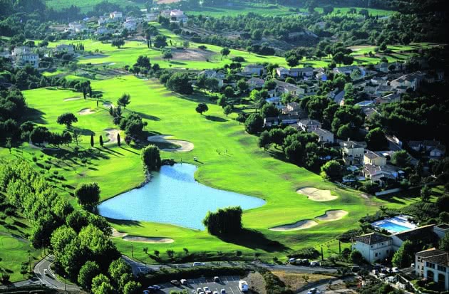 Golf d’Aix en Provence - Fairway et green du parcours