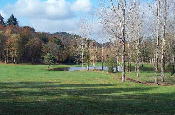 Golf d’Aubazine Correze - Fairway et green du parcours