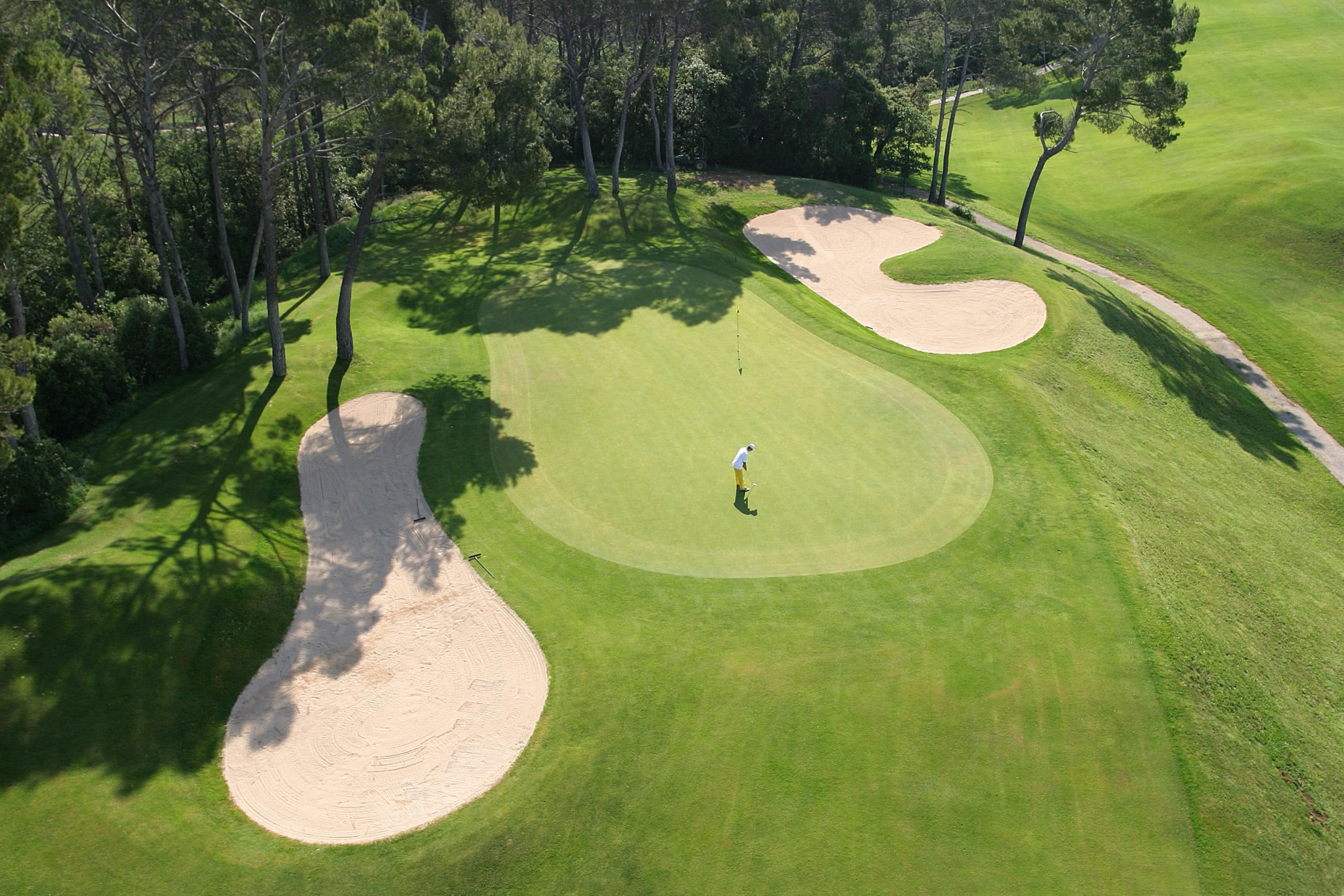 Golf de Barbaroux - Fairway et green du parcours