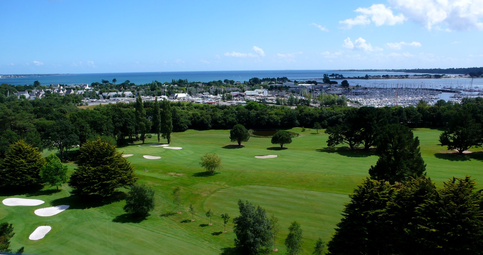 Golf de Cornouaille - Fairway et green du parcours