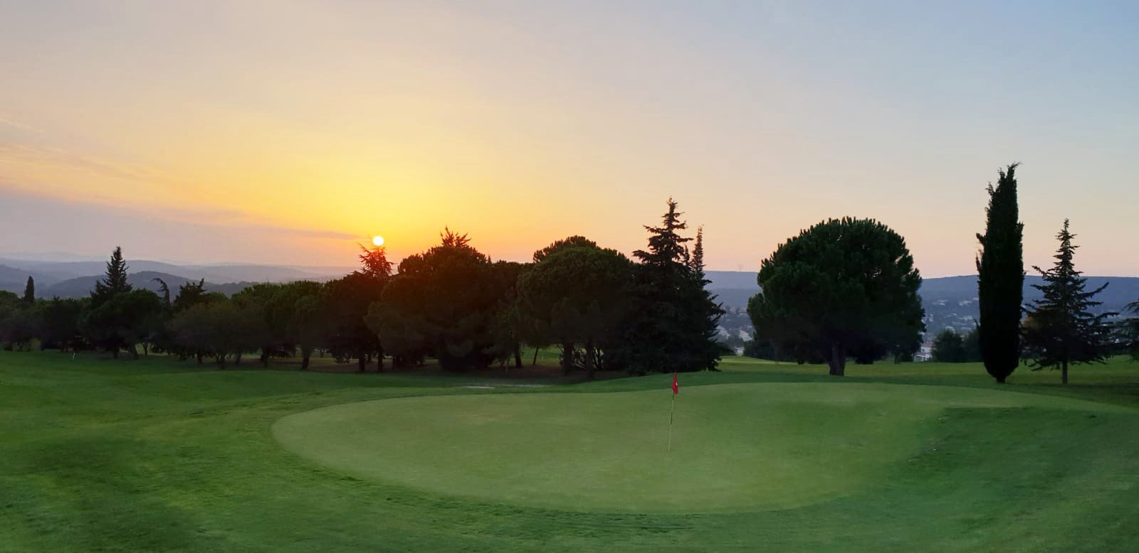 Golf du Pic saint Loup - Green et bunkers