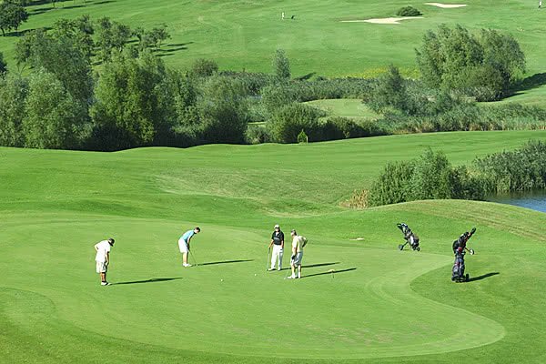 Golf de Faulquemont Pontpierre - Fairway et green du parcours