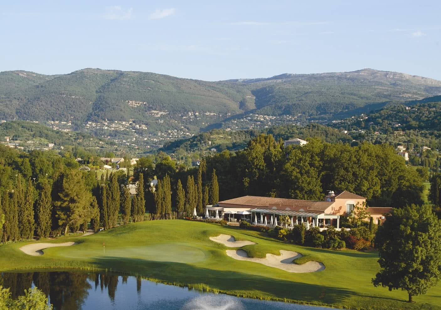Golf de la Tour d’Opio - Green et bunkers