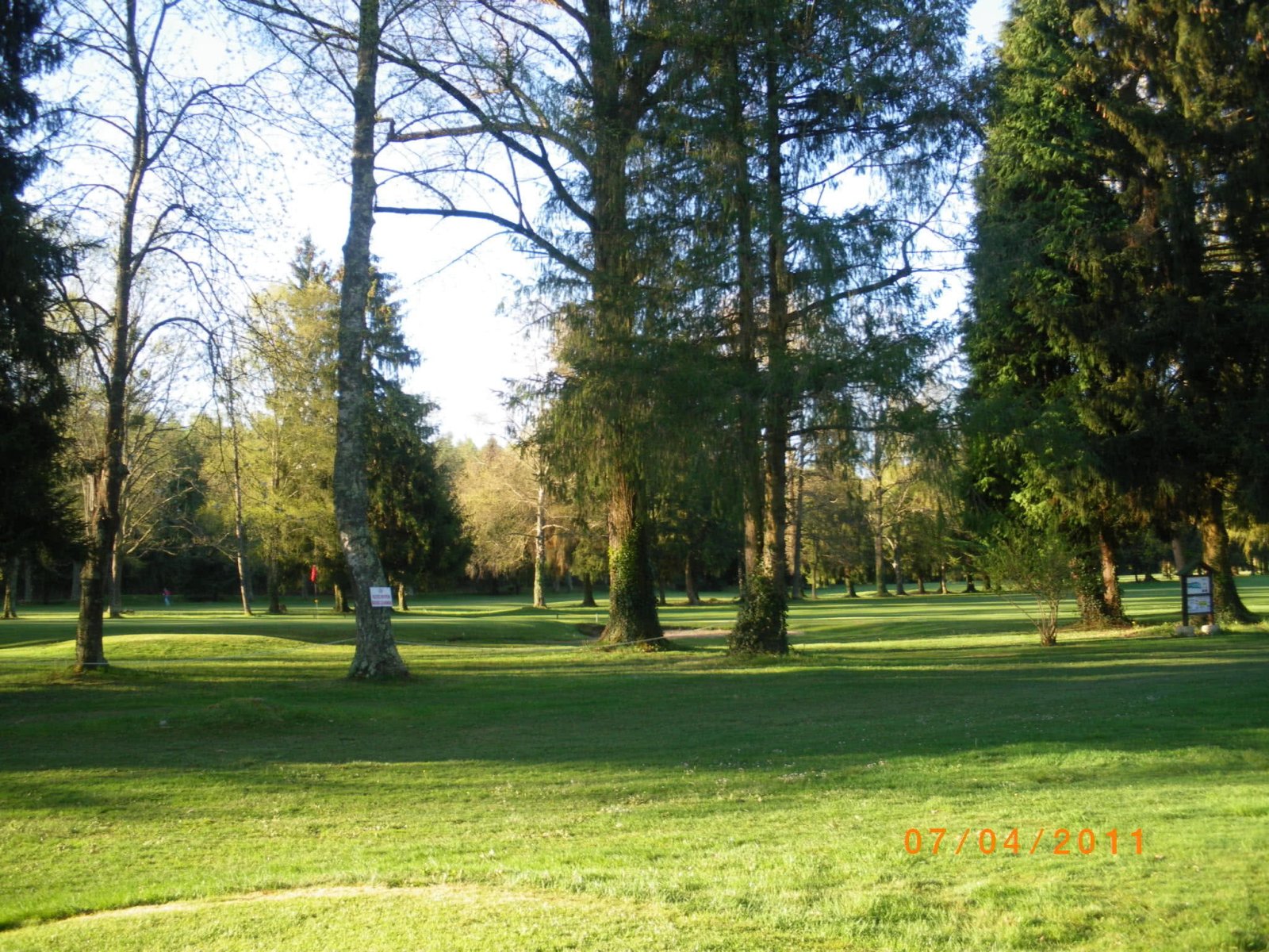 Golf de Lannemezan - Fairway et green du parcours