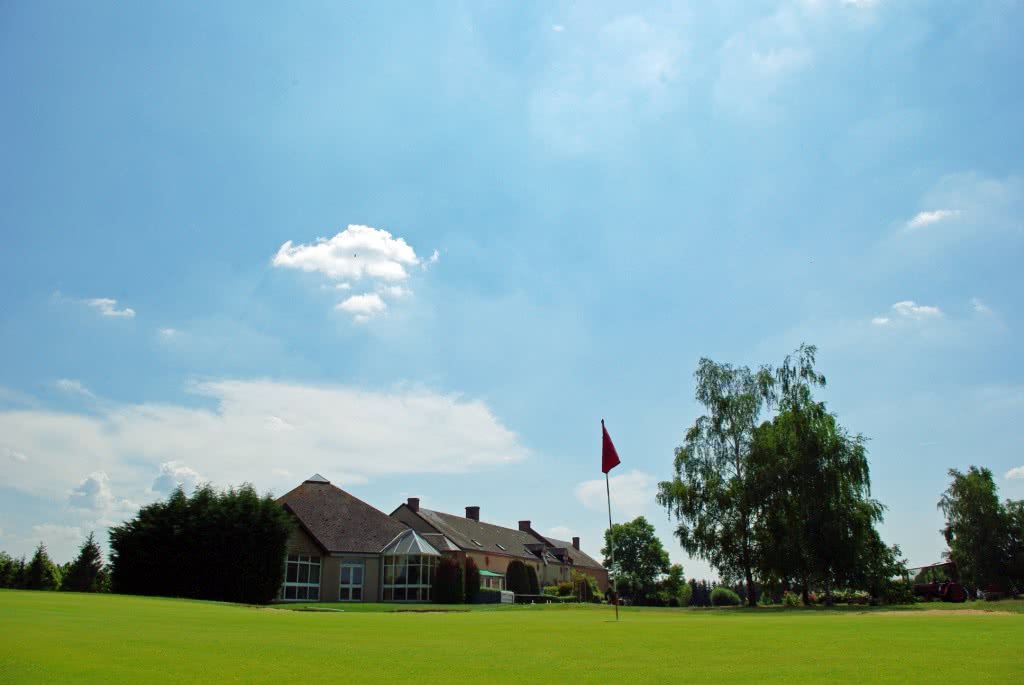 Golf de Marcilly Orleans - Fairway et green du parcours