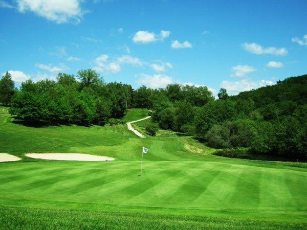 Golf de l’Aubrac Mezeyrac Laguiole - Fairway et green du parcours