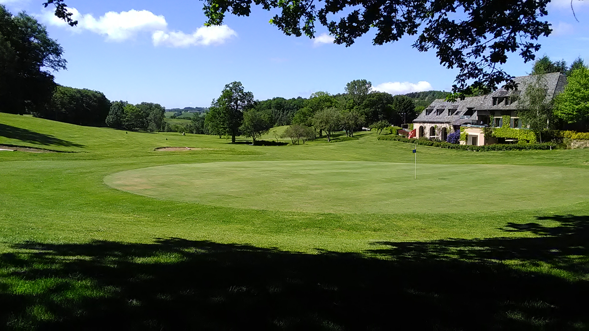 Golf de l’Aubrac Mezeyrac Laguiole - Club house et installations