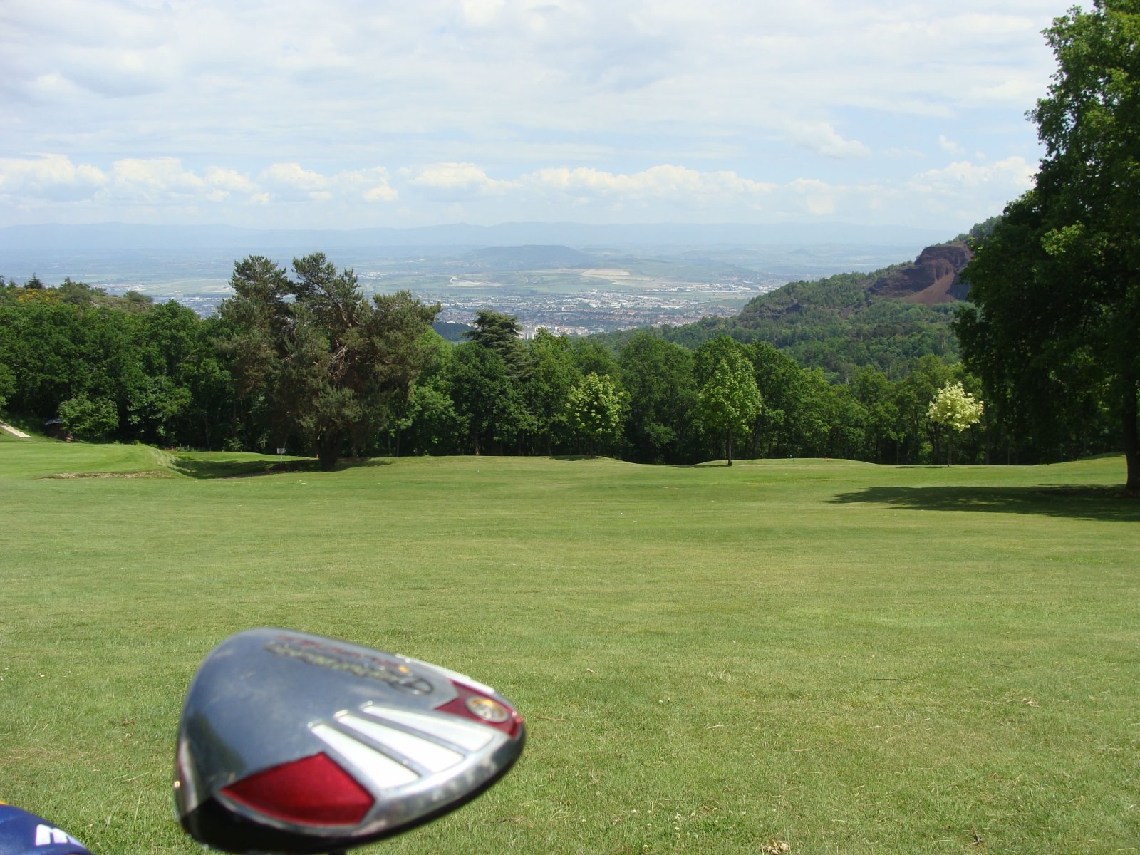 Golf de Riom - Fairway et green du parcours