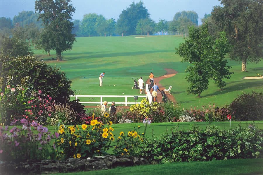 Golf de saint Nom la Breteche - Fairway et green du parcours