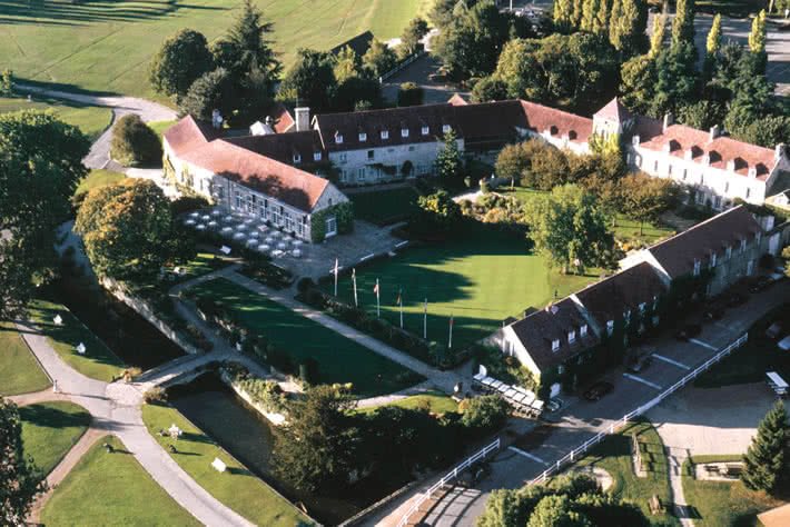 Golf de saint Nom la Breteche - Green et bunkers