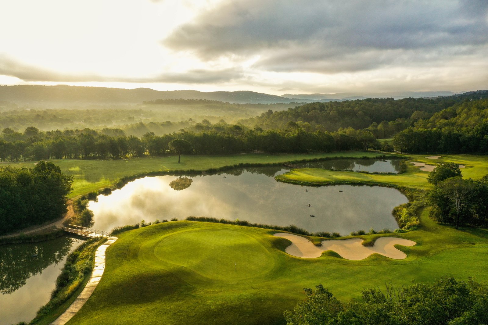 Terre Blanche - Club house et installations