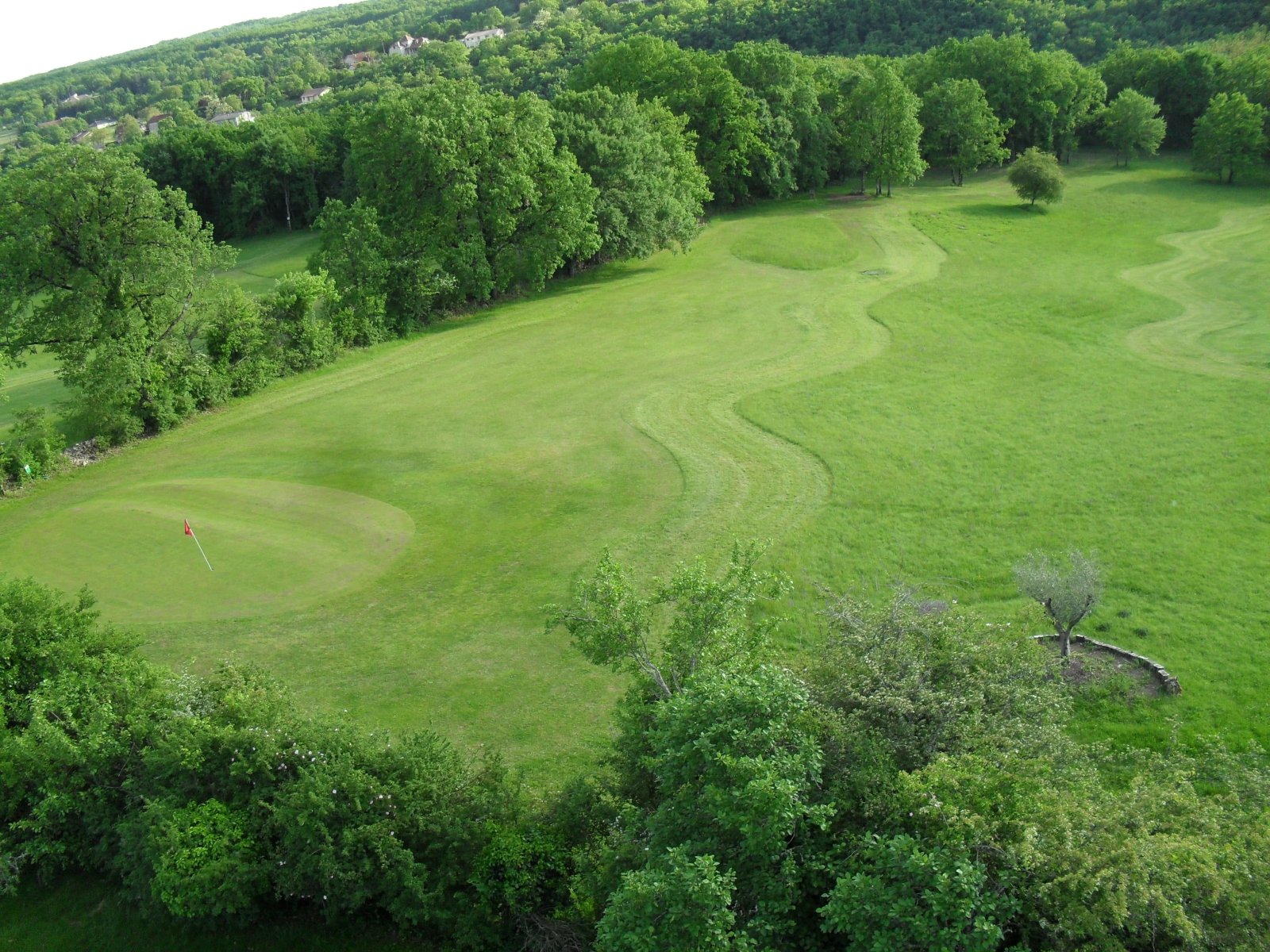 Golf du Totche - Fairway et green du parcours