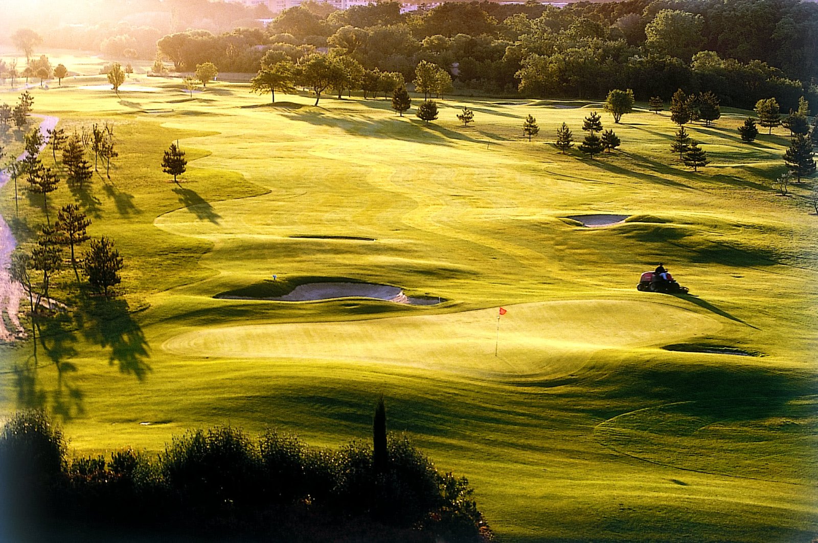 Golf Resort Montpellier Fontcaude - Fairway et green du parcours